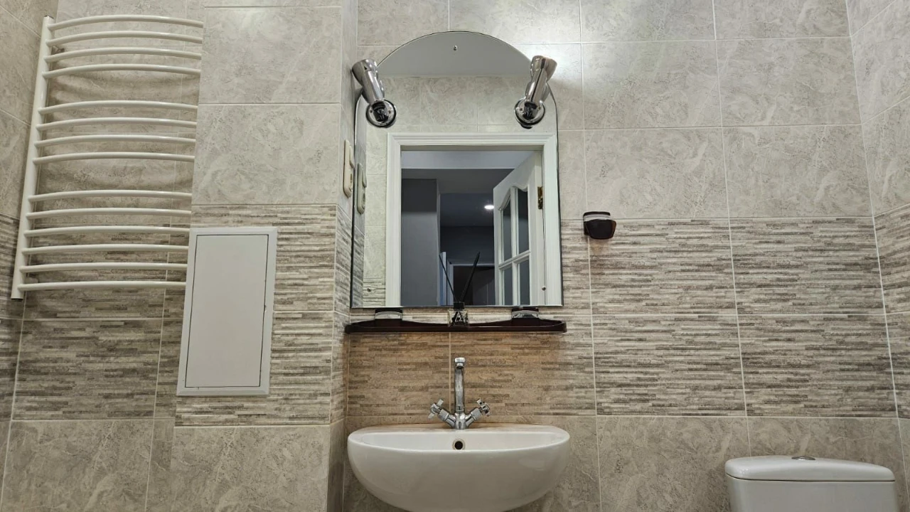 Продаж квартири біля метро «Либідська»! ВУЛИЦЯ АНТОНОВИЧА 1