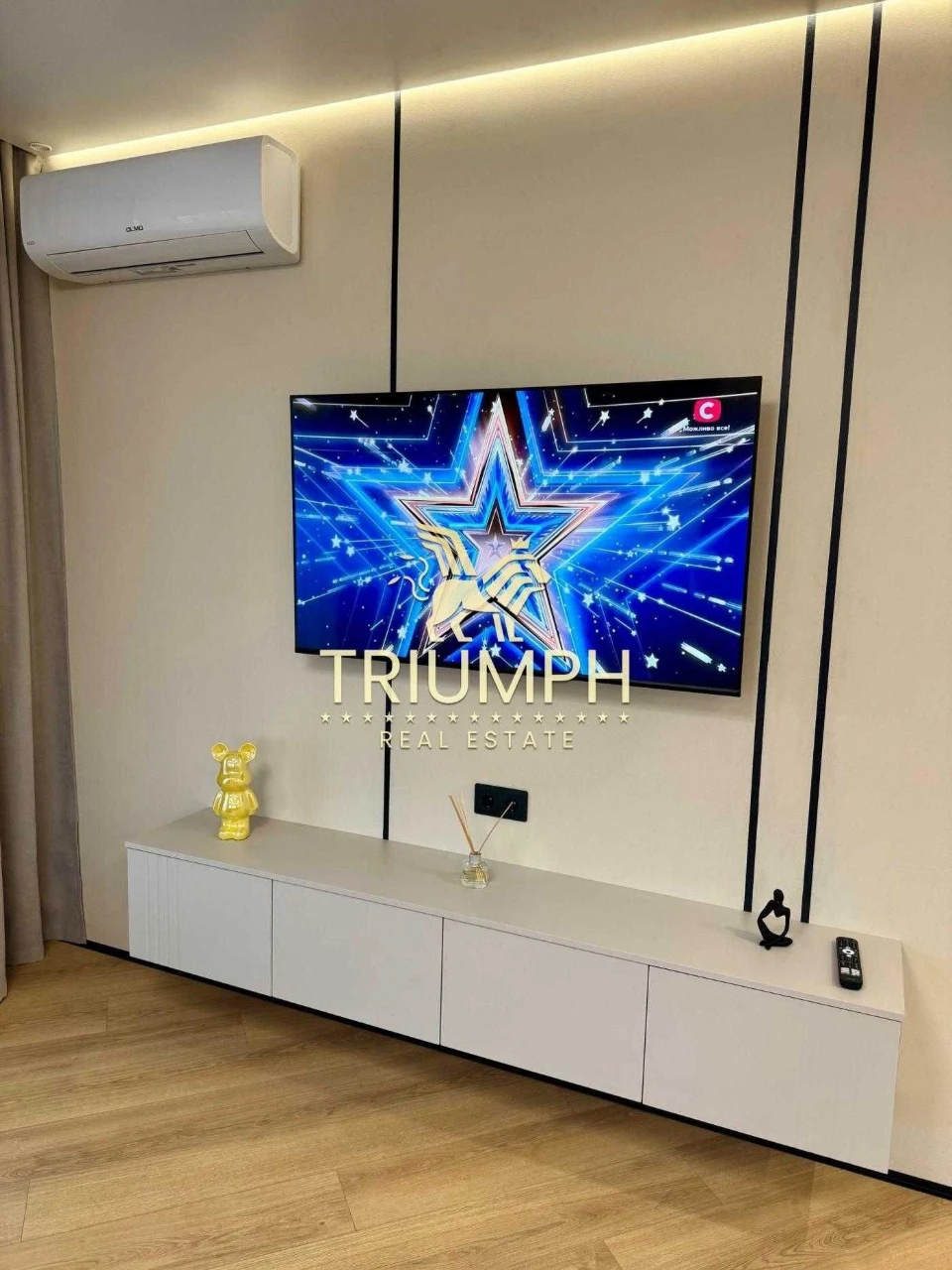 ЖК KUB 29 | Неповторна євро трійка 95 m2 | Балкон | 2 Гардер