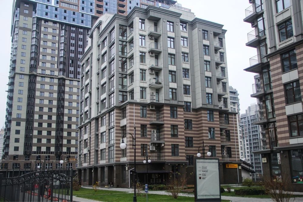 For Sale Apartment 178 sq. m. in the ЖК Novopekerski Lipki, вул. And