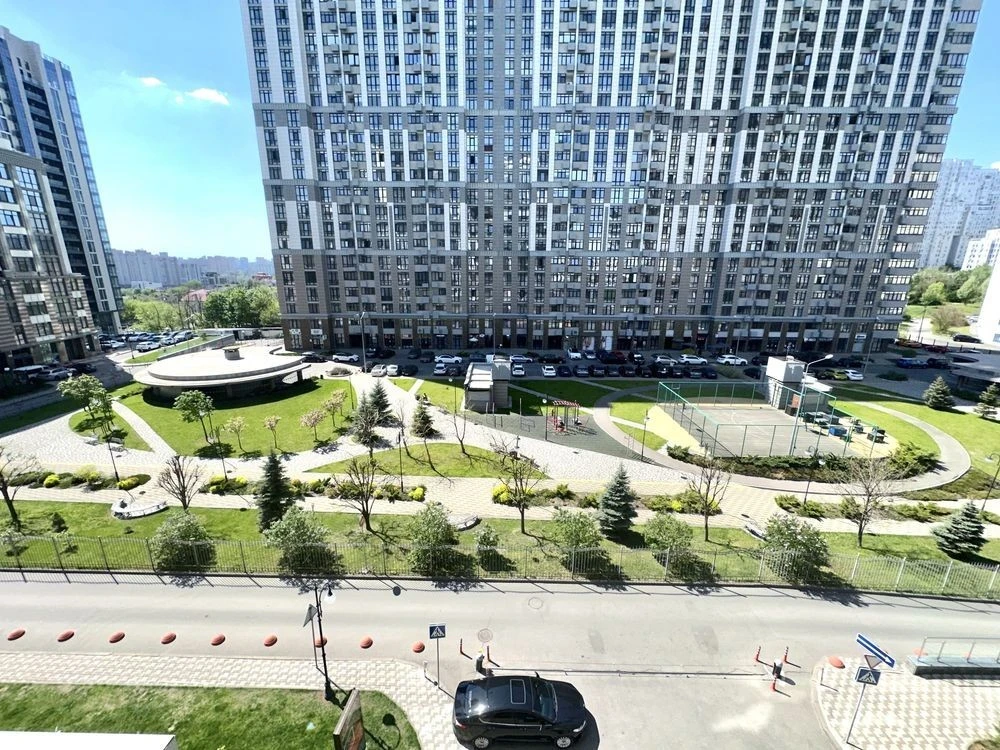 For Sale Apartment 178 sq. m. in the ЖК Novopekerski Lipki, вул. And