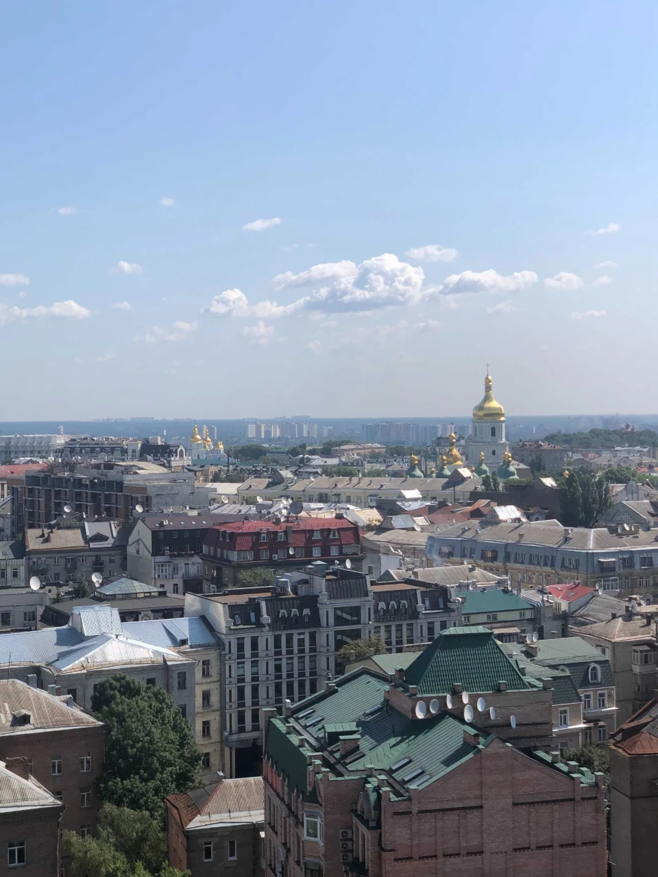 Продаж видової 4-кімнатної квартири 145 м² у ЖК «Ярославів Град»