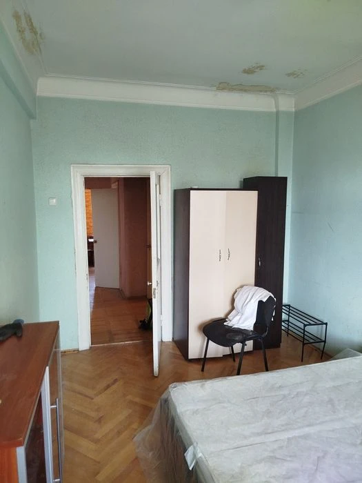 For sale: 3-room apartment, 70 sq.m.