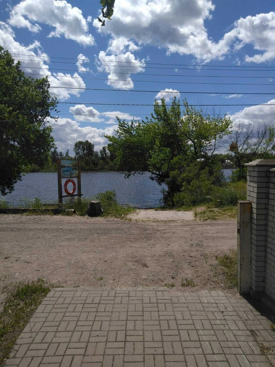 Detached house for rent on the banks of the Dnieper in the Holosiiv district