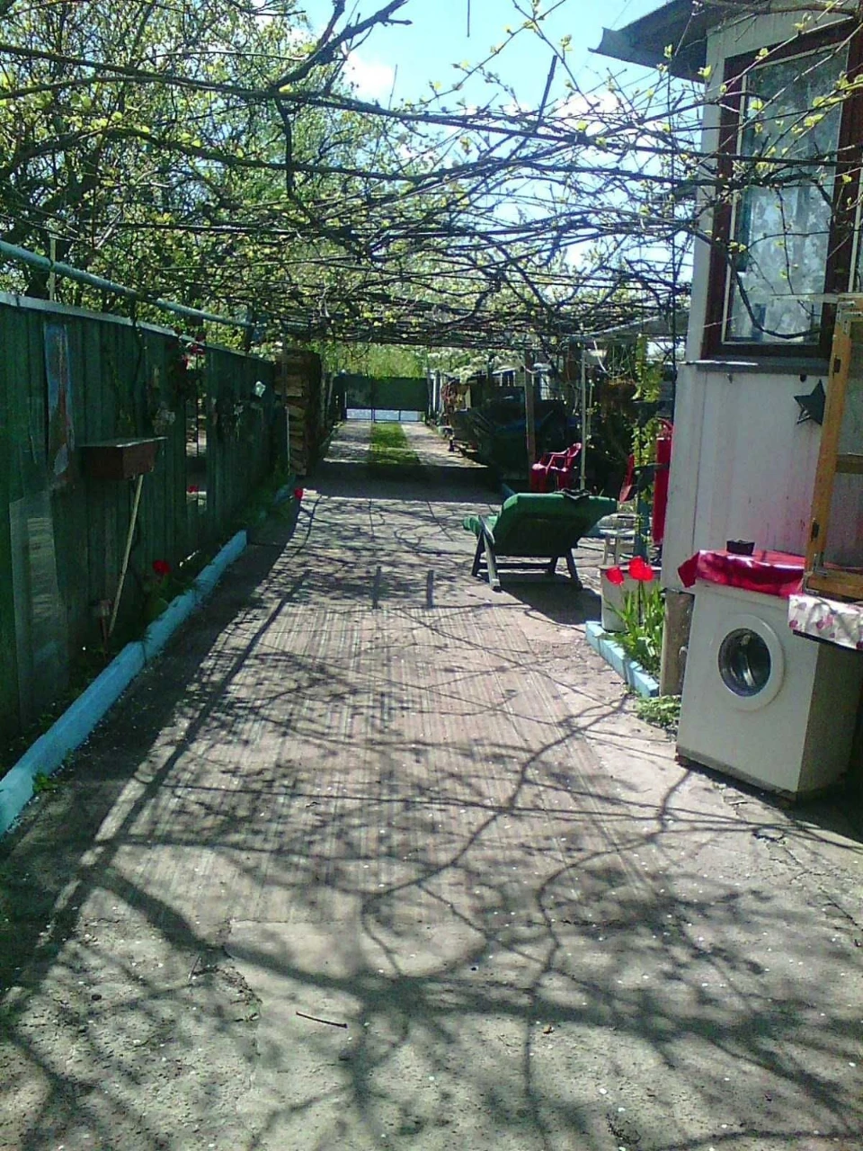Detached house for rent on the banks of the Dnieper in the Holosiiv district