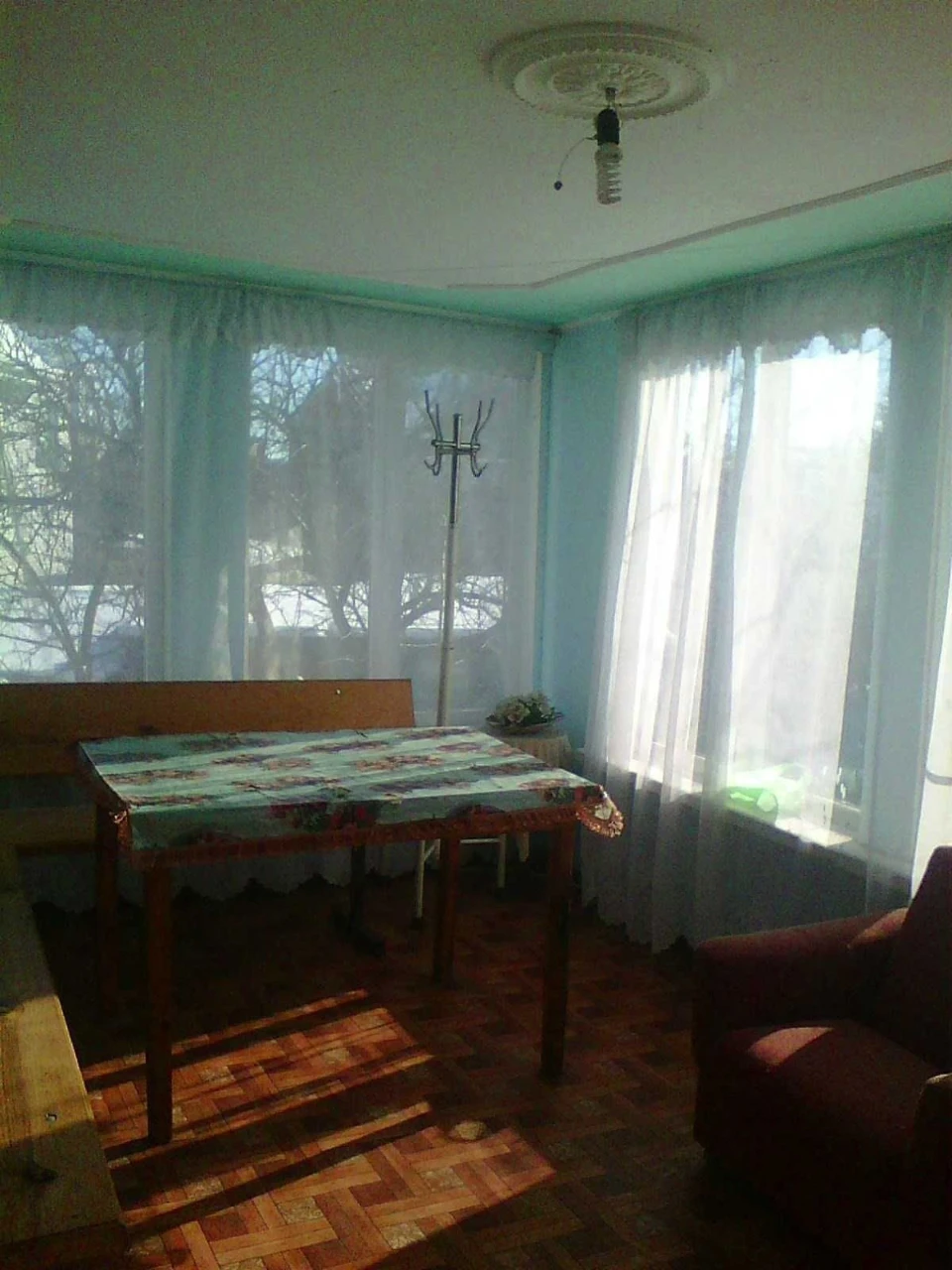 Detached house for rent on the banks of the Dnieper in the Holosiiv district
