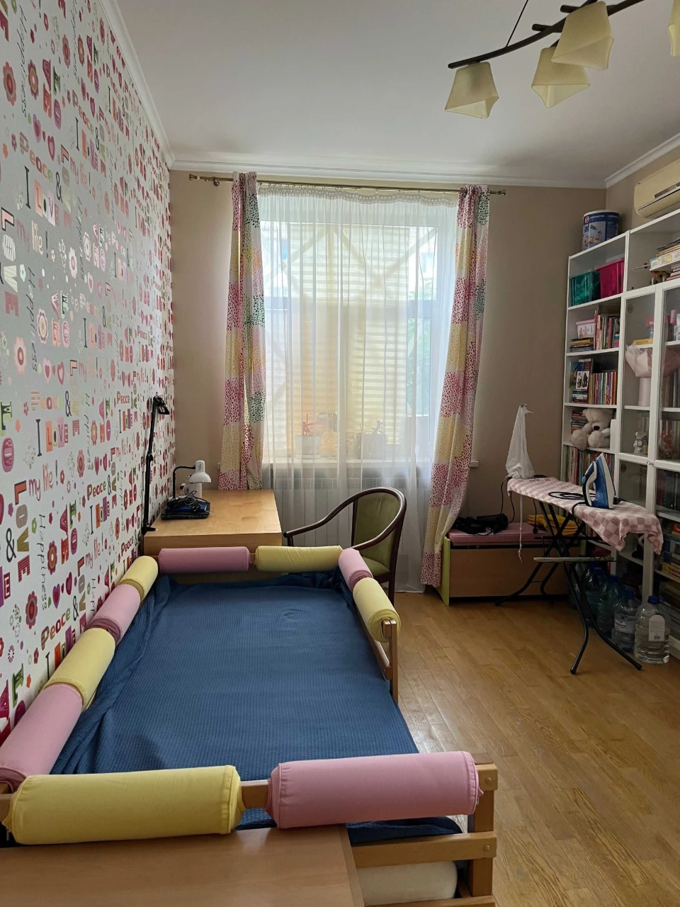 Apartment for Sale 3 rooms. Street Vyzhhorodska 50, Stalink