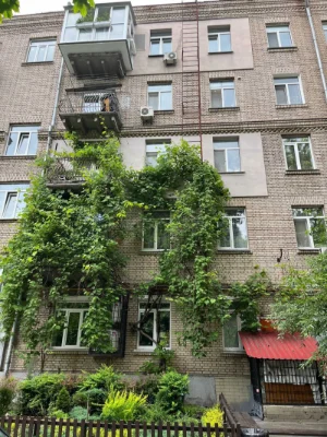 Apartment for Sale 3 rooms. Street Vyzhhorodska 50, Stalink