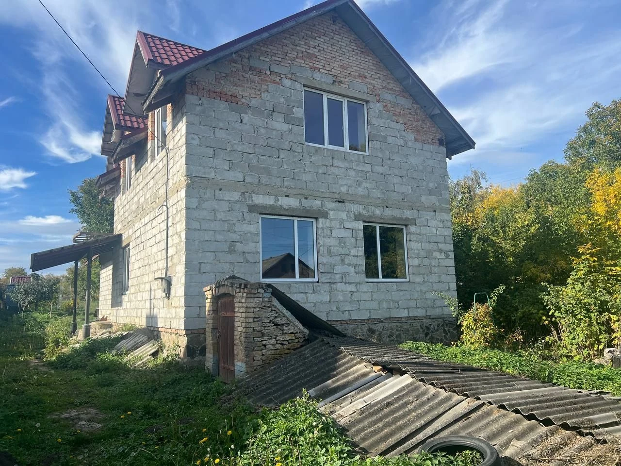 Two-story house 180 square meters near Rivne, 52 acres