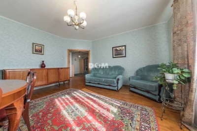 Spacious 2-bedroom apartment 73 m2 near the Akademmisto metro!