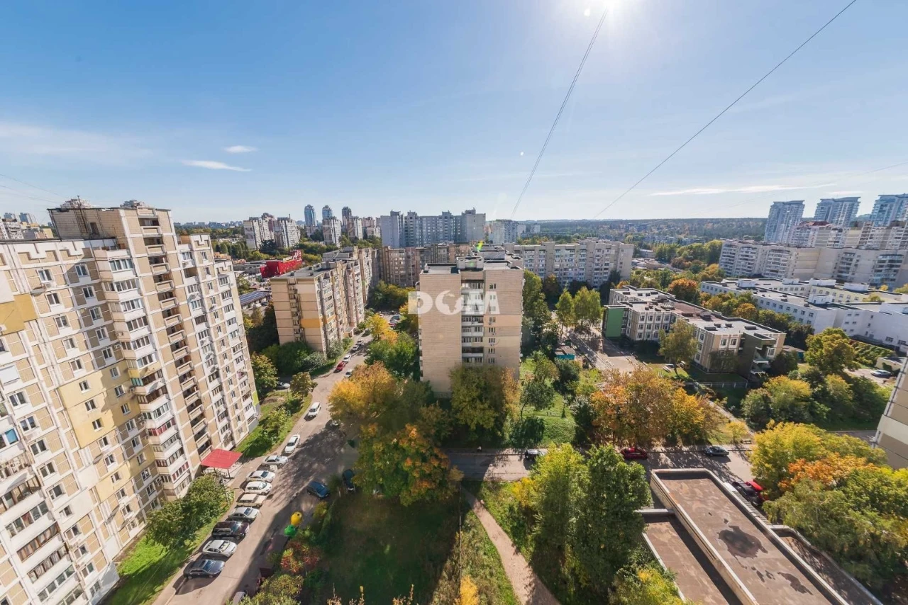 Spacious 2-bedroom apartment 73 m2 near the Akademmisto metro!