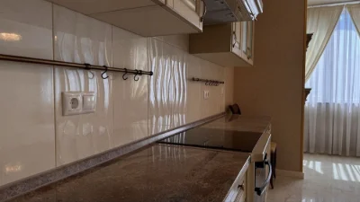 Продаж 2-кімнатної квартири з ремонтом, Чавдар 13! + комора!