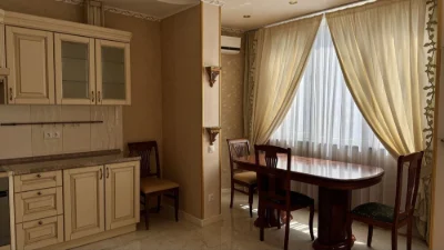 Продаж 2-кімнатної квартири з ремонтом, Чавдар 13! + комора!