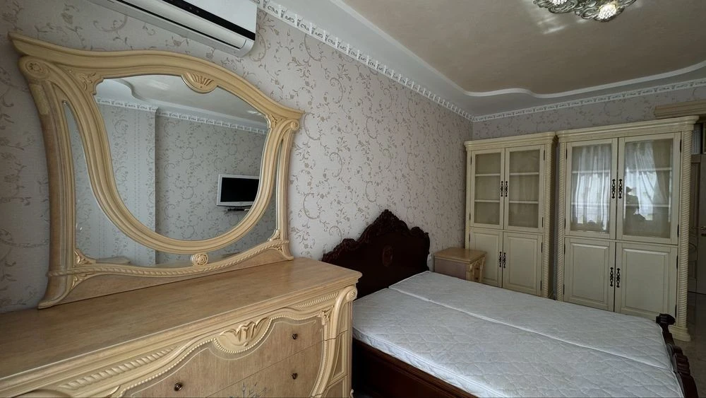 Продаж 2-кімнатної квартири з ремонтом, Чавдар 13! + комора!
