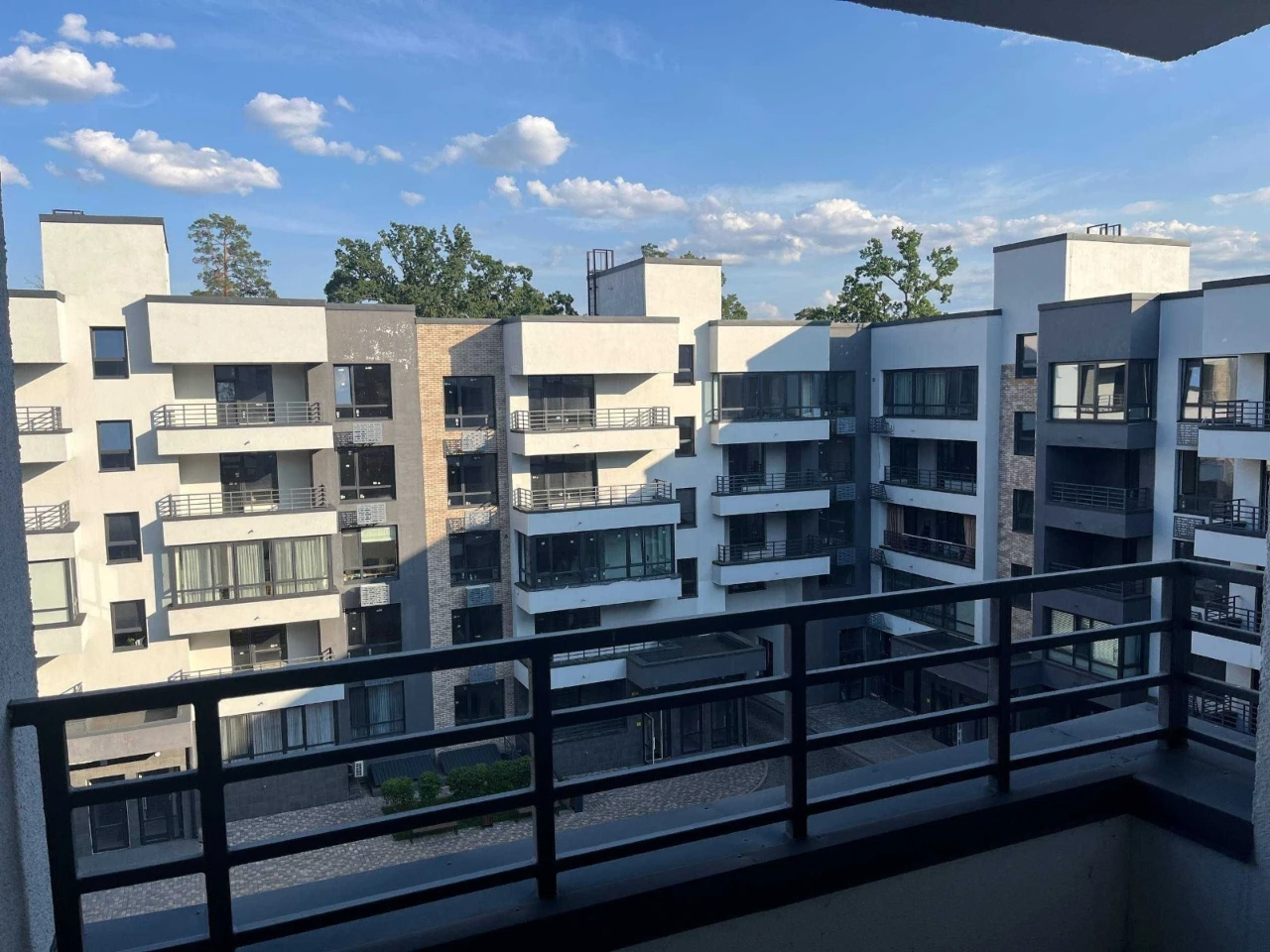 Продаж 1-кімнатної квартири 39 м² у Пущі-Водиці, вул. Квітки Ці