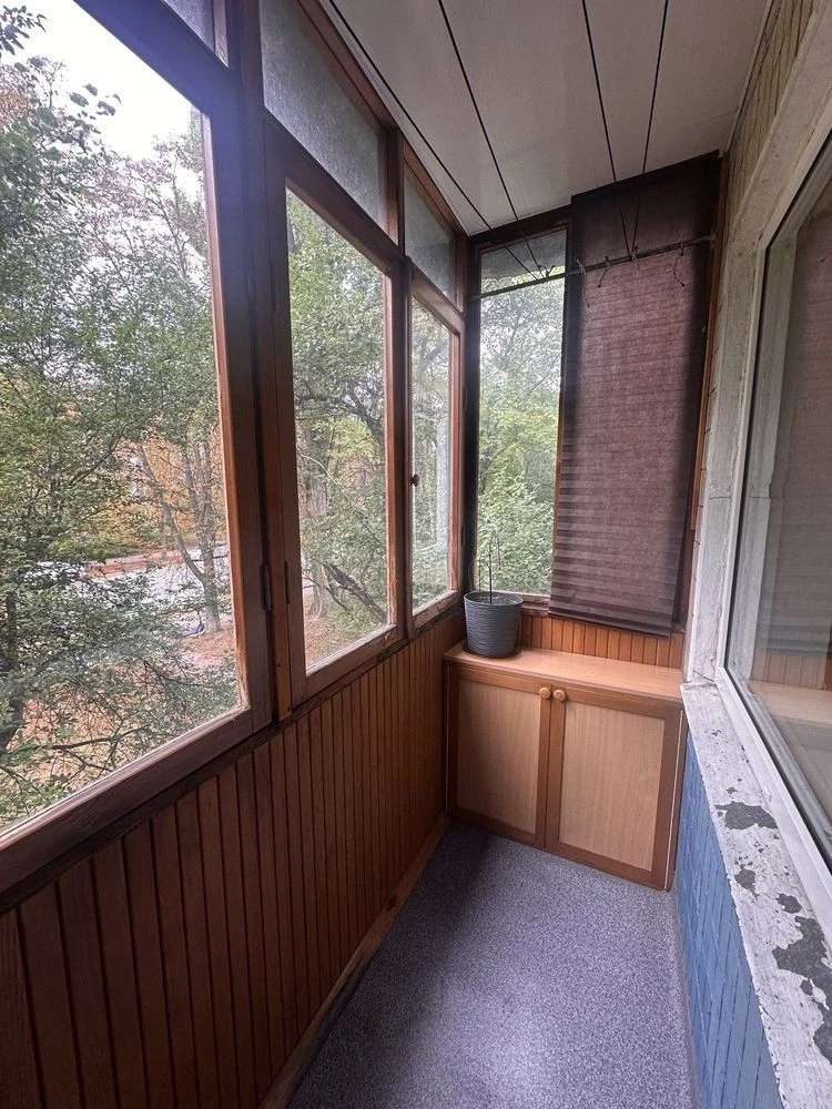 Sale of 2-room apartment, Shalimova, 19. Gas. 2nd floor. NO COMMISSION