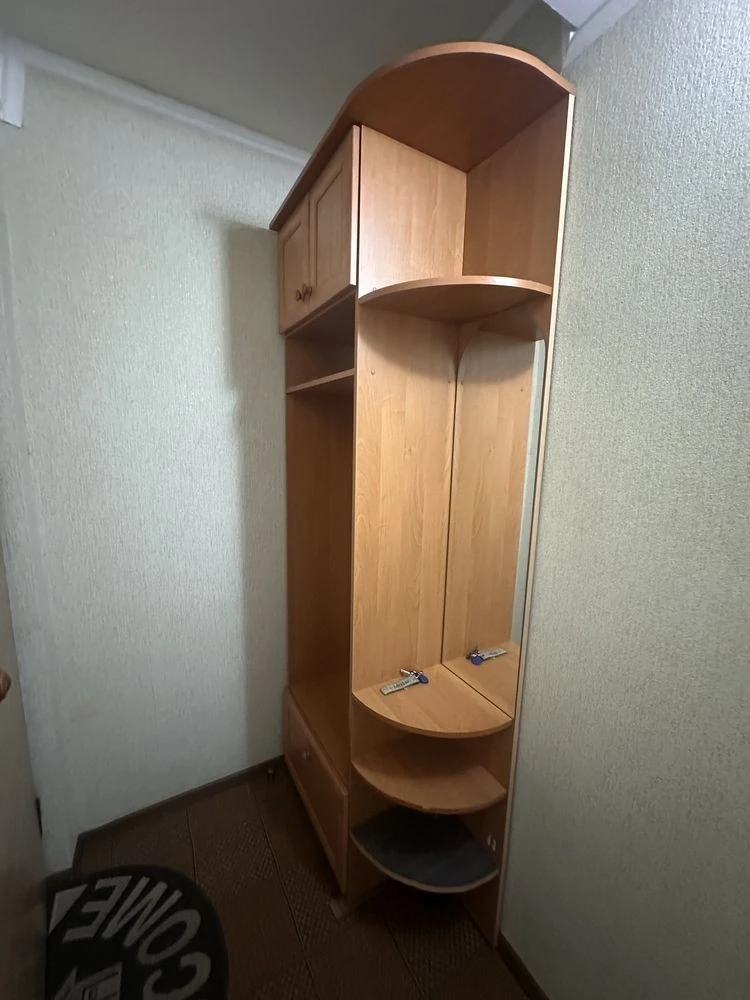 Sale of 2-room apartment, Shalimova, 19. Gas. 2nd floor. NO COMMISSION