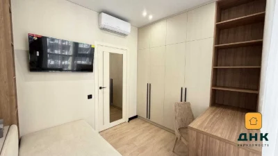 Новая квартира с хорошим ремонтом 2 комнаты, 47 метров, балк