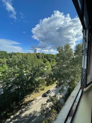 Panorama 3-room Apartment + Garage, with 2 balconies and a view of the park