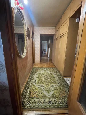 Panorama 3-room Apartment + Garage, with 2 balconies and a view of the park
