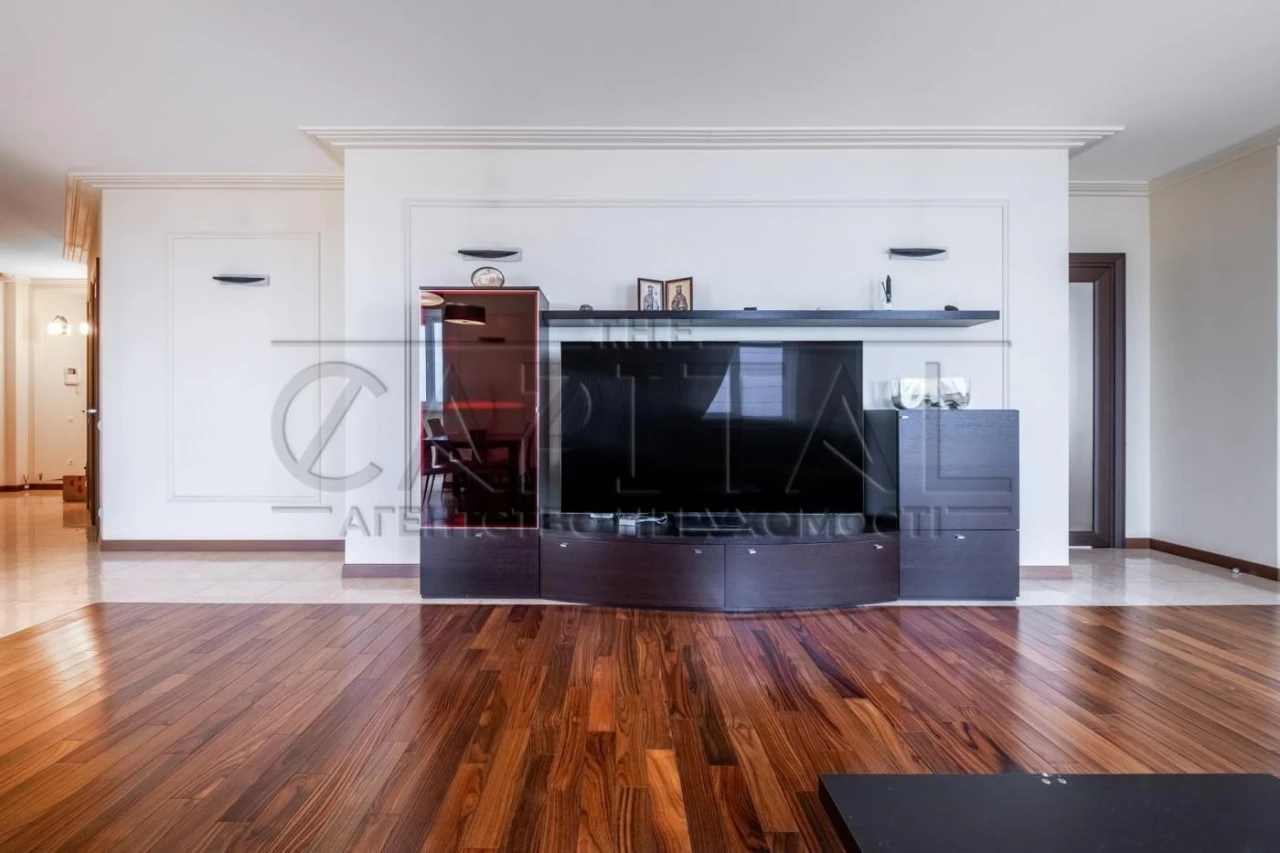 Spacious 2-bedroom apartment 91 sq m, with a view of the Dnipro, Heroev Stalingrada Avenue