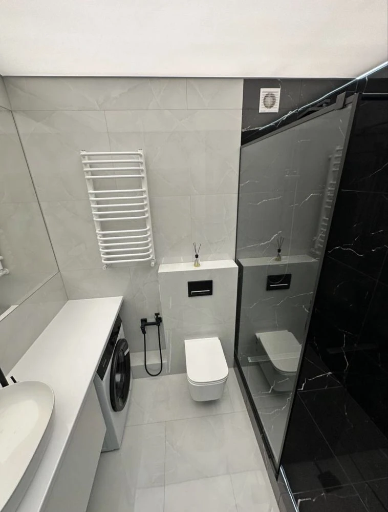 2-bedroom "City Center" Renovated/Furniture/Equipment 111 0