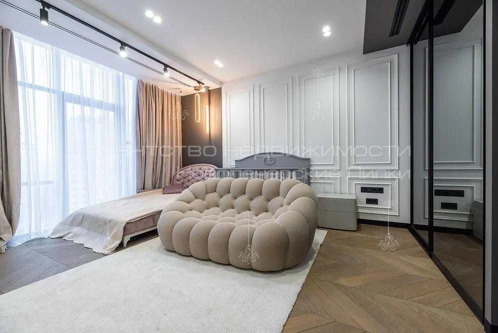 Продаж просторої 5-кімнатної квартири 251 м² в ЖК «Новопечерські Липки»
