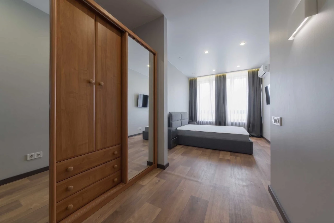 Stylish 2-bedroom apartment for sale, 49 sq m, with appliances in Slavutich residential complex
