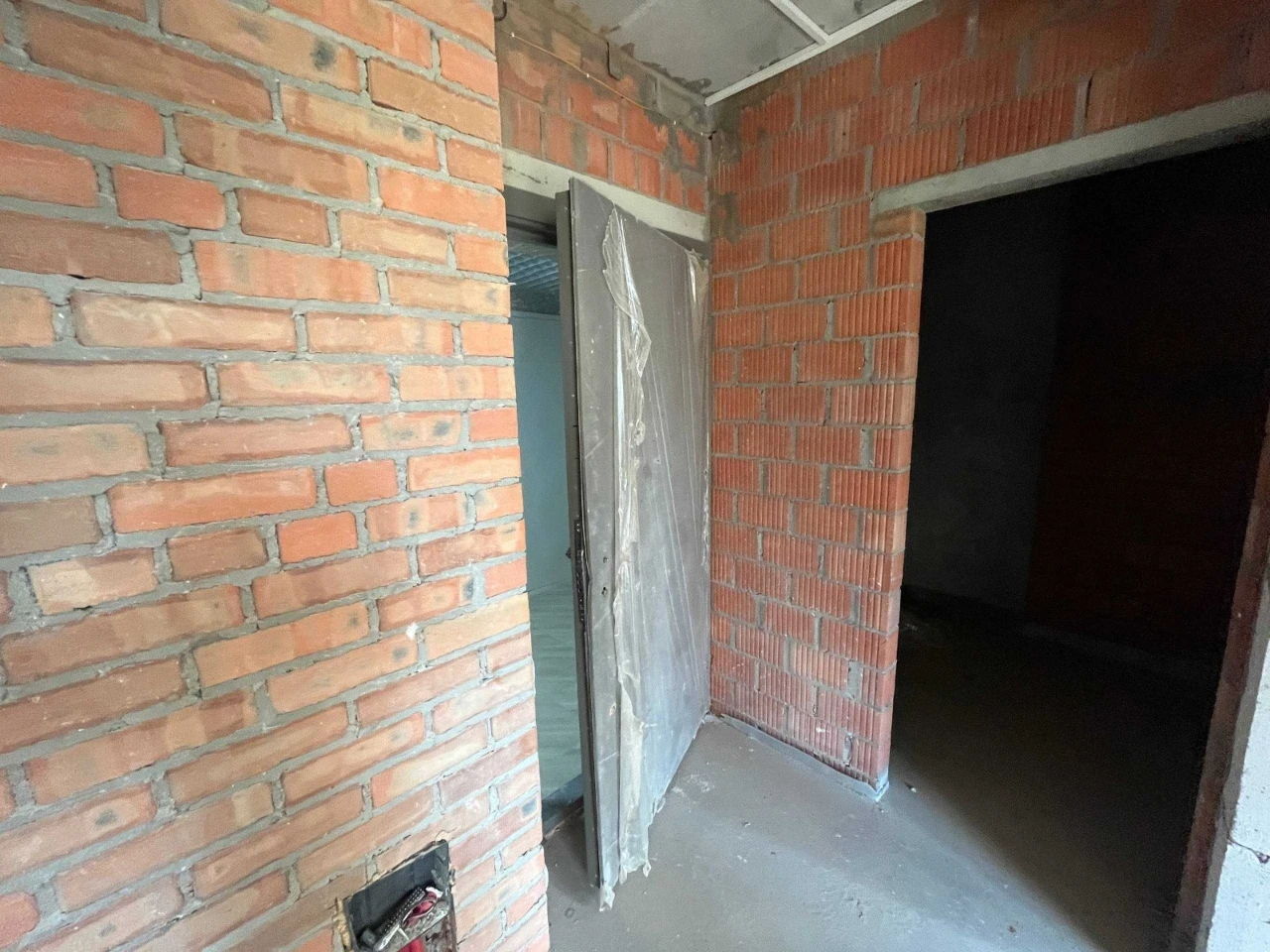 Sale of a 1-bedroom apartment 41 sq m in Pushcha-Vodytsia, Kvitka Tsik 32 Street