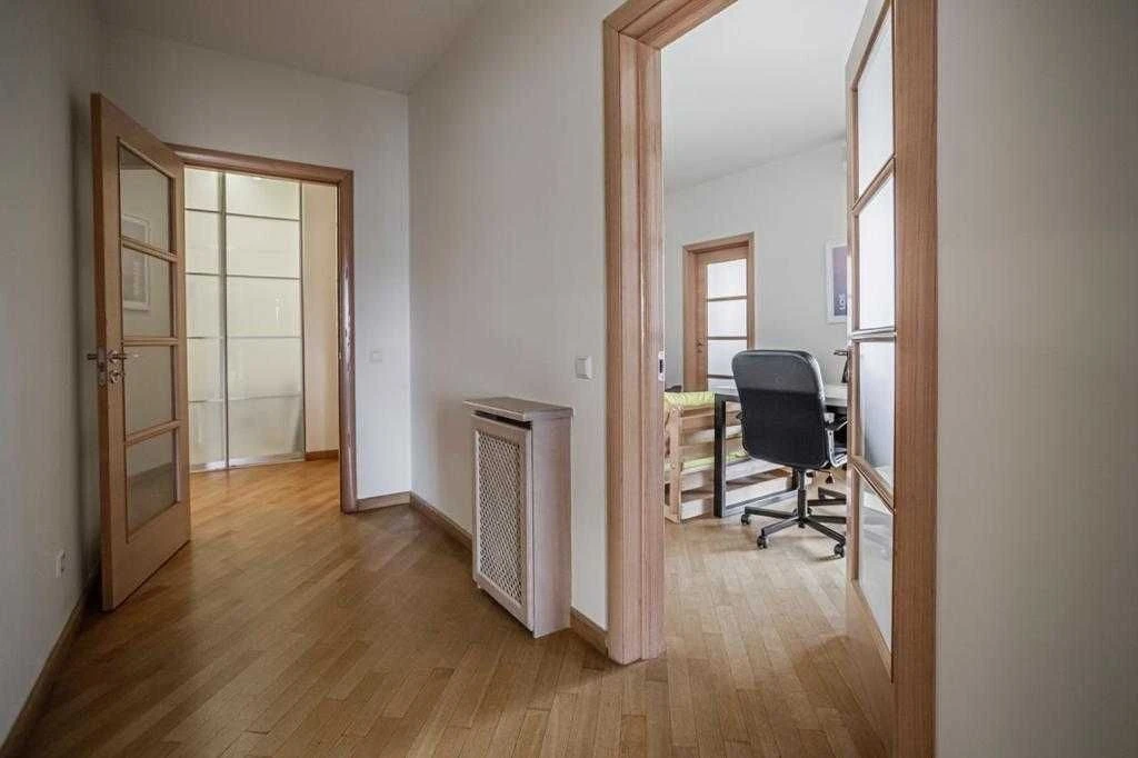 Sale of a 5-bedroom apartment. Taras Shevchenko Boulevard 11.