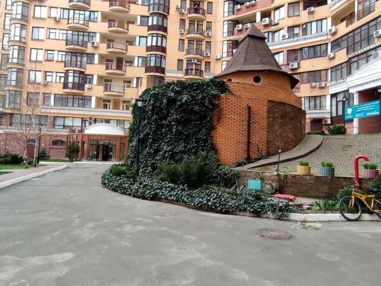 Квартира. Одесса, Тенистая ул.