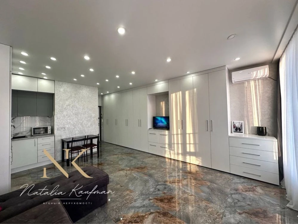 Studio apartment for sale 32 sq m. Comfort Town