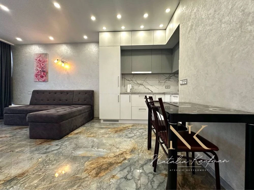 Studio apartment for sale 32 sq m. Comfort Town