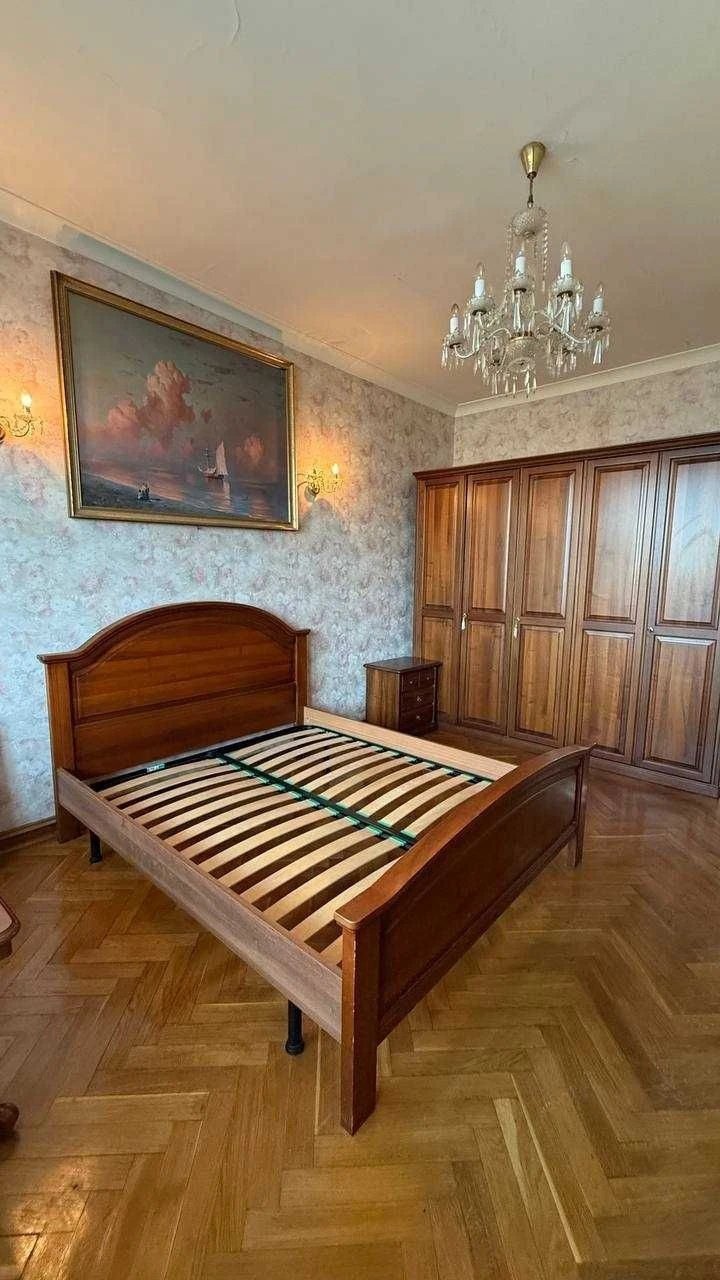 Three separate rooms, Lypky Arsenals, Pechersk, Mariinsky Park