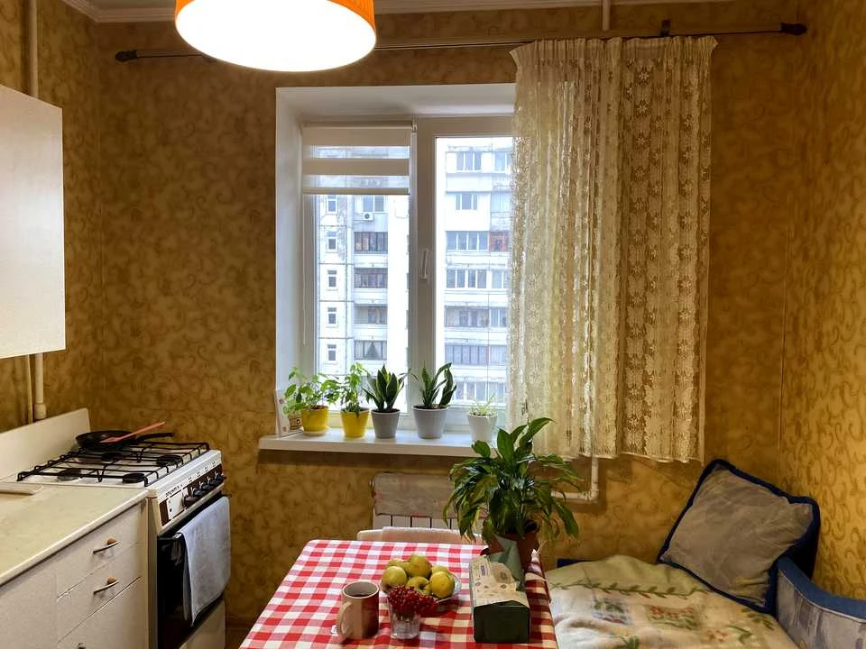 Apartment. Kyiv, Red Kaliny Prospect