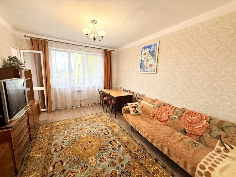 Apartment. Uzhhorod, Svobody Prospect.