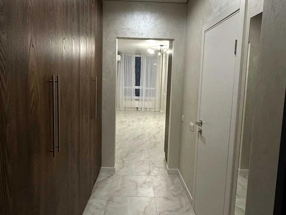 Квартира. Київ, Каховська вул.