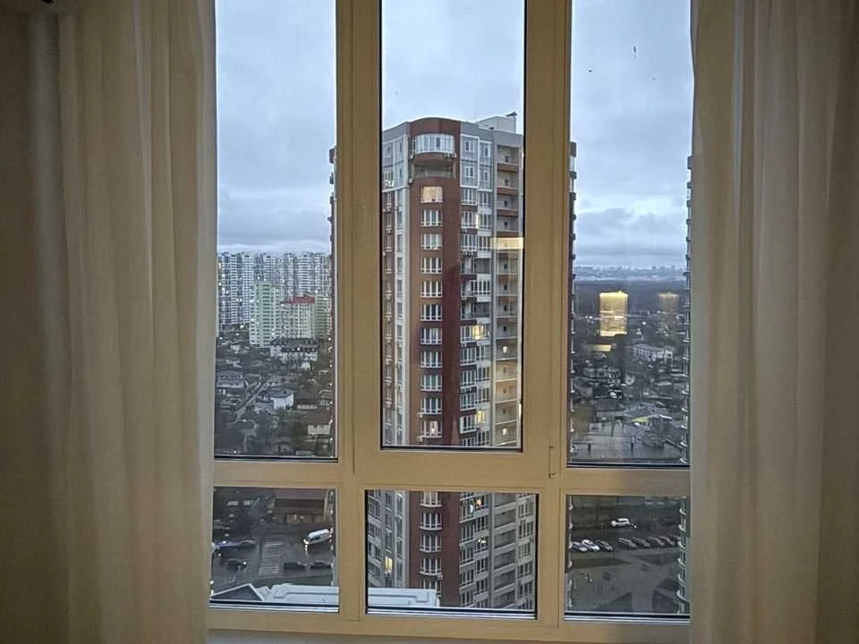 Квартира. Київ, Каховська вул.