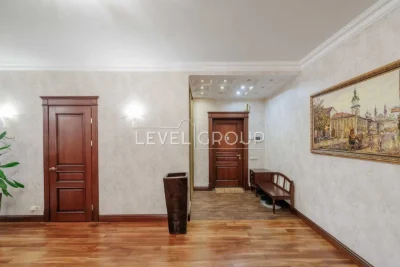 Spacious 4-bedroom apartment in the historic heart of Podil - for sale