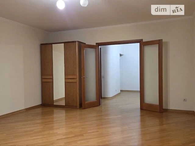 Sale of 3-room apartment 120.5 sq. m. on Levka Lukyanenka St. 29 •