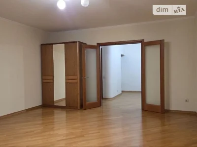 Sale of 3-room apartment 120.5 sq. m. on Levka Lukyanenka St. 29 •