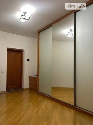 Sale of 3-room apartment 120.5 sq. m. on Levka Lukyanenka St. 29 •