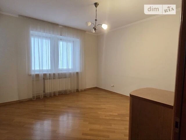 Sale of 3-room apartment 120.5 sq. m. on Levka Lukyanenka St. 29 •