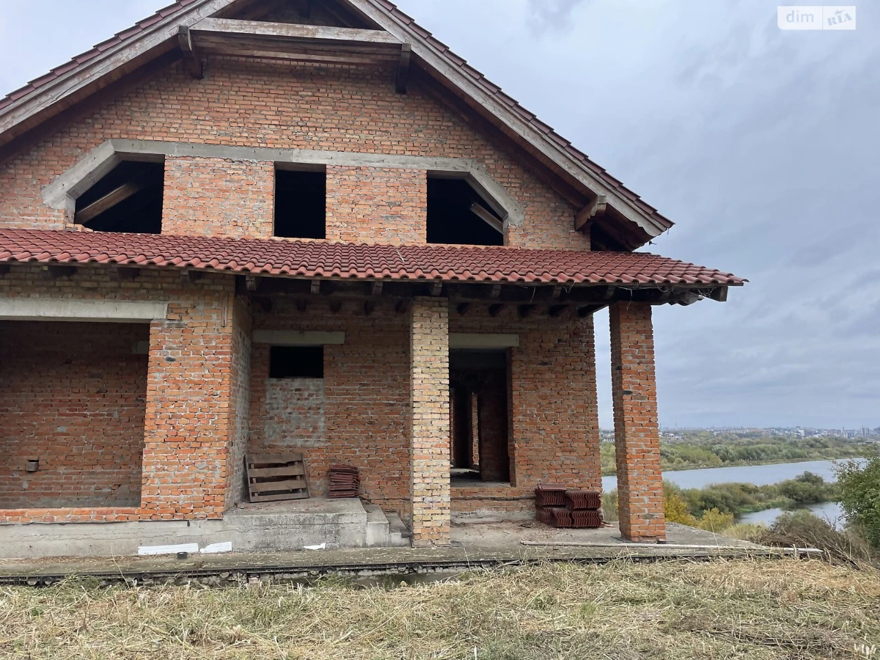 Sale of House in Proniatyn