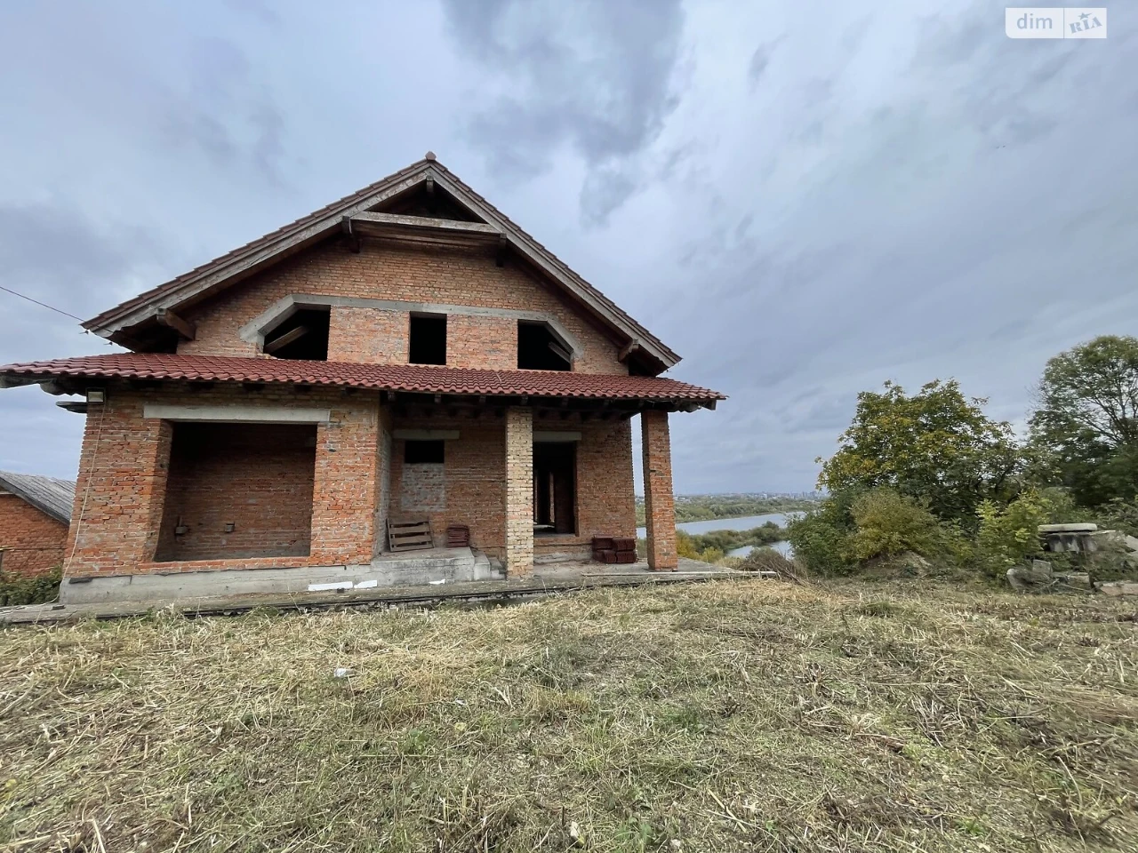Sale of House in Proniatyn