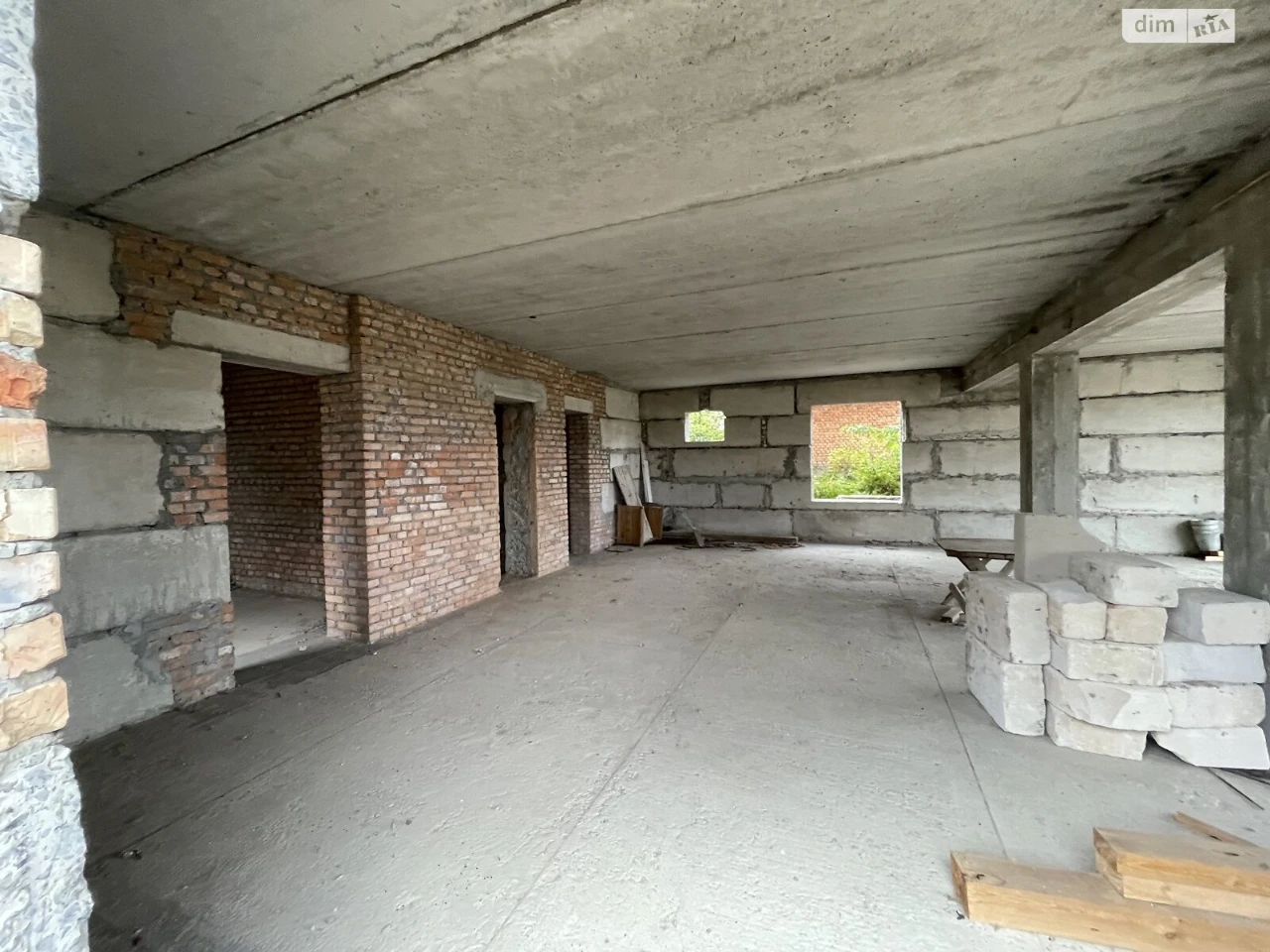 Sale of House in Proniatyn