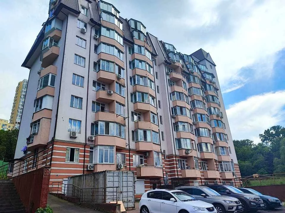 Квартира. Киев, Кузьминская