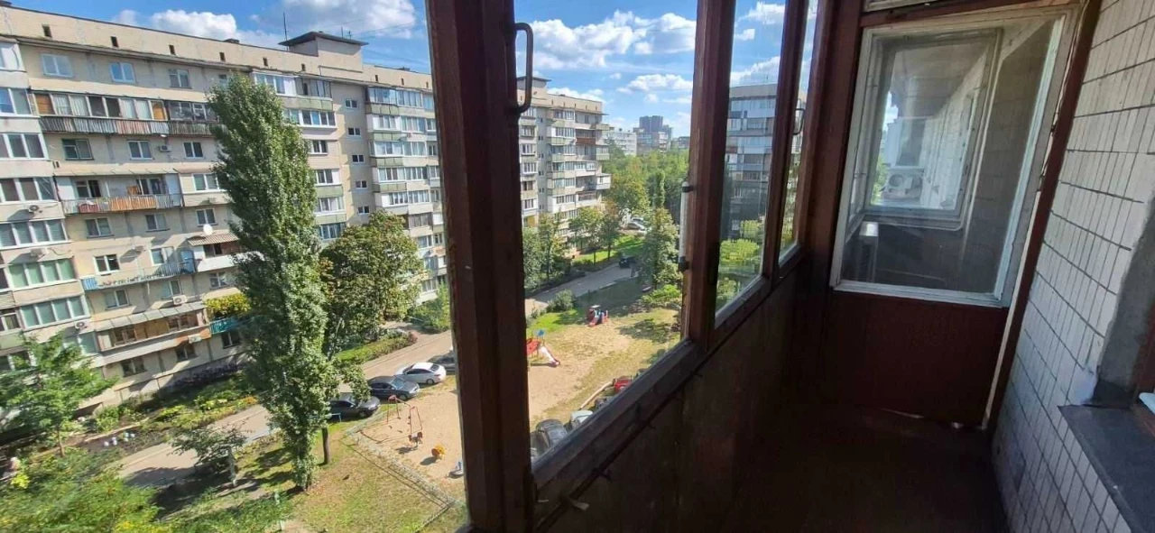 Sale of a 1-bedroom apartment. City of Chernigov. Bratislavskaya