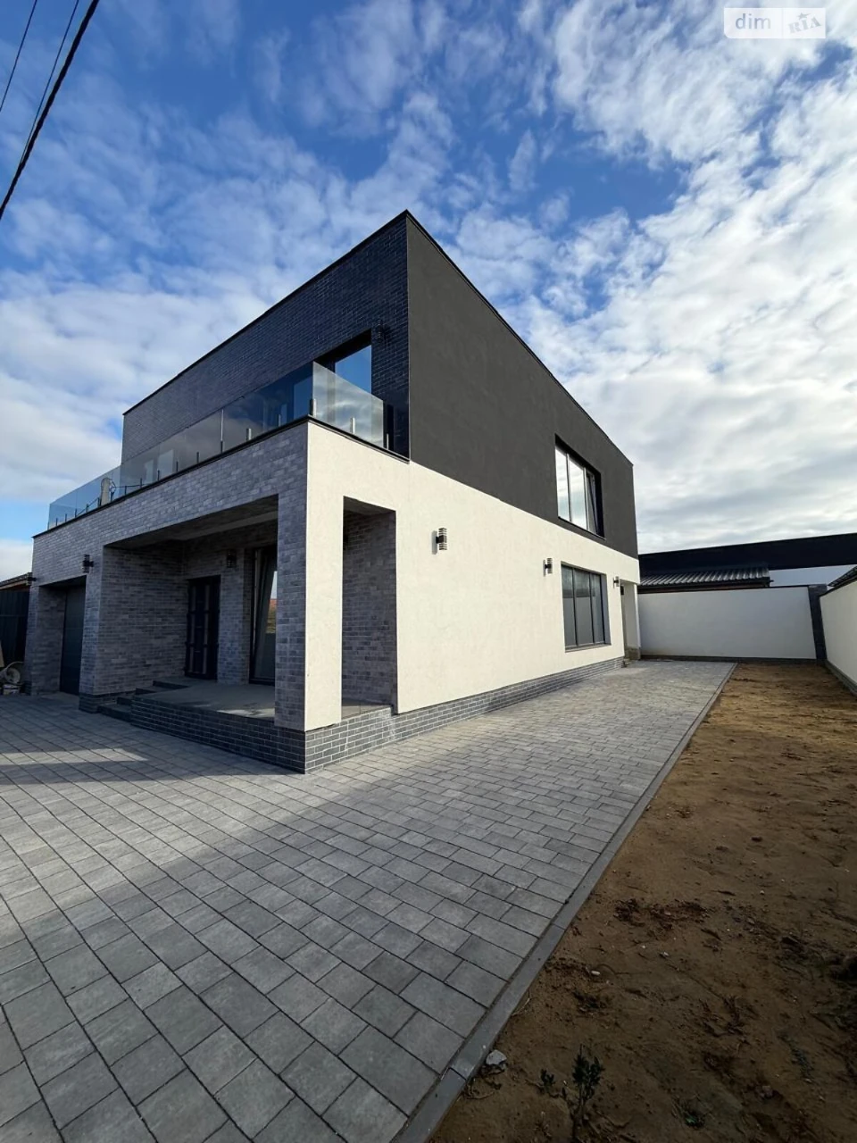 House for Sale - Tabla-1