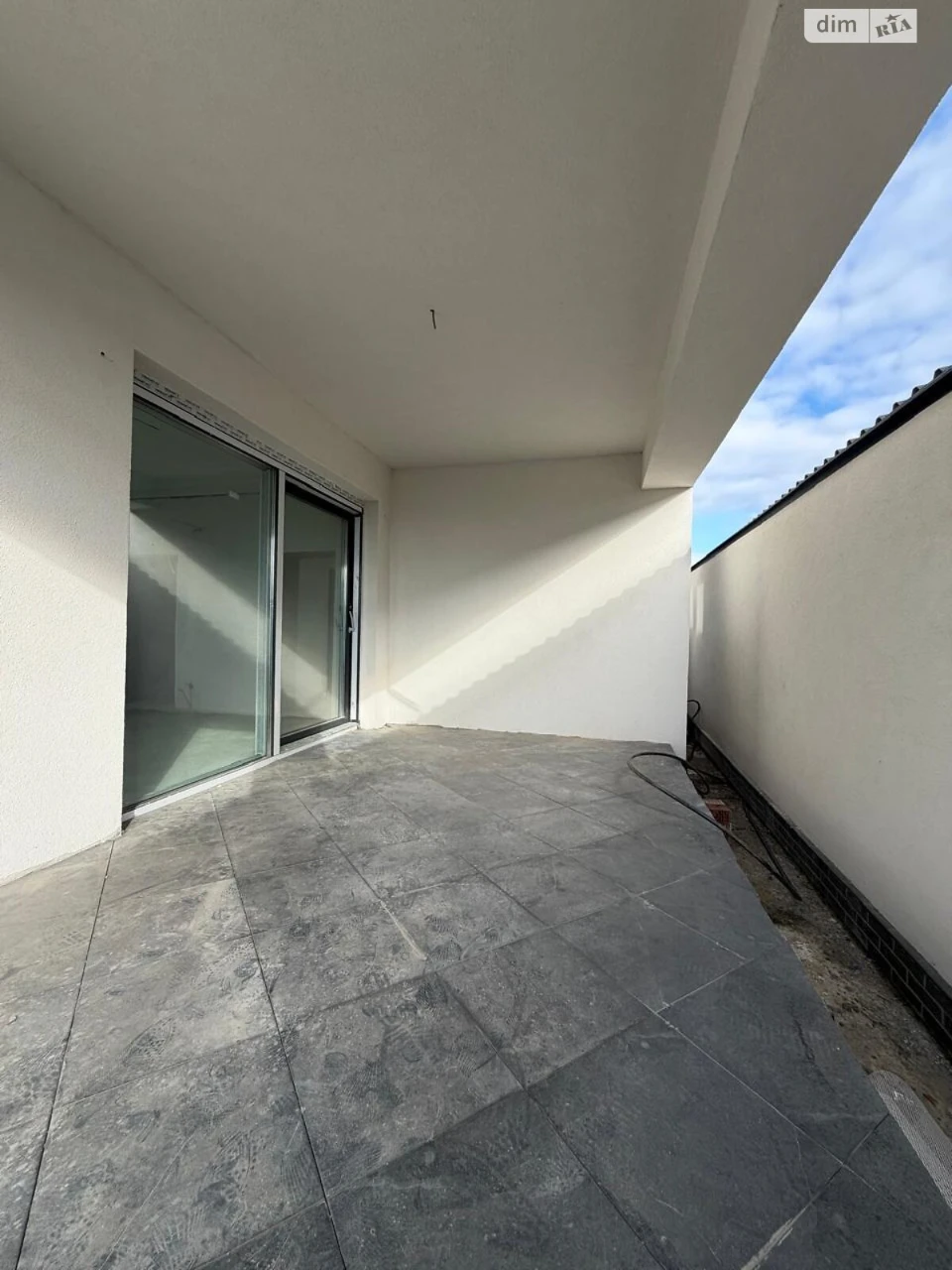 House for Sale - Tabla-1