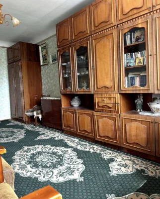 For sale 2-bedroom apartment on Str. Stepan Bandery.